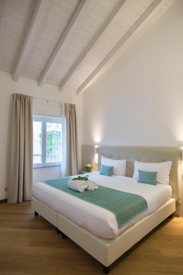 Hotel Ponti อันเจรา ภายนอก รูปภาพ
