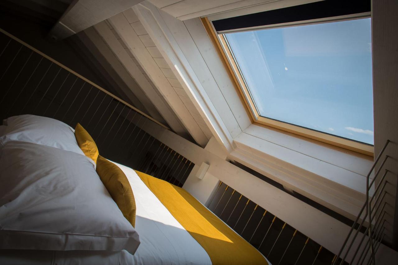 Hotel Ponti อันเจรา ภายนอก รูปภาพ