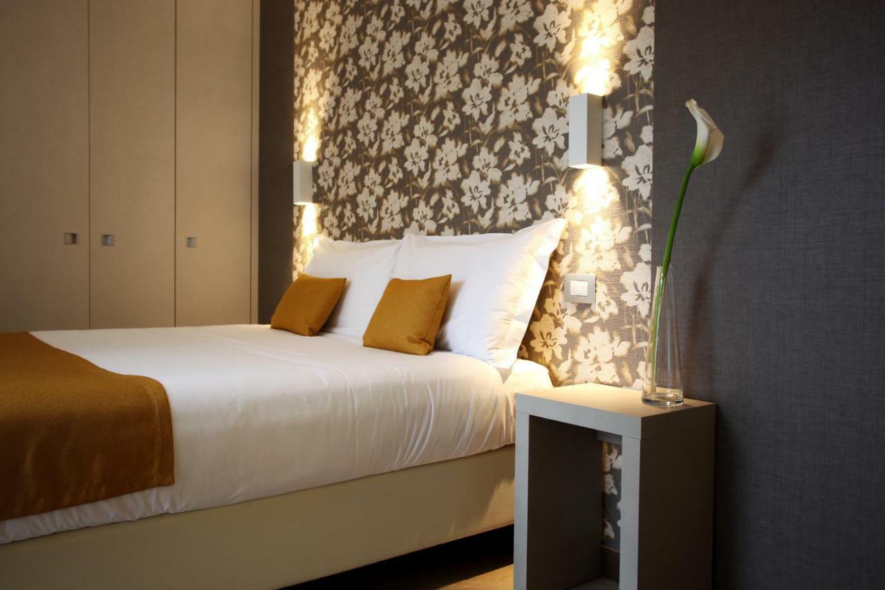 Hotel Ponti อันเจรา ภายนอก รูปภาพ